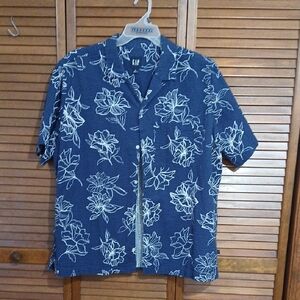 GAP Men's Navy Floral Button-Down Shirt